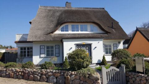 Fledermausgaube im Reetdach (Naturrohrdach) – Referenz 36