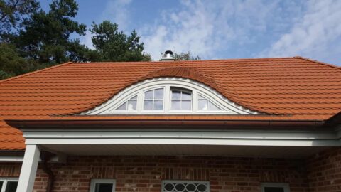 Fledermausgaube mit Biberschwanzziegel-Eindeckung – Referenz 36