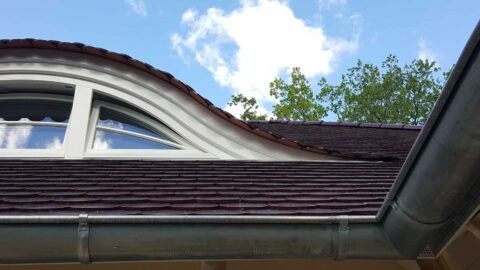 Fledermausgaube mit Biberschwanzziegel-Eindeckung – Referenz 35
