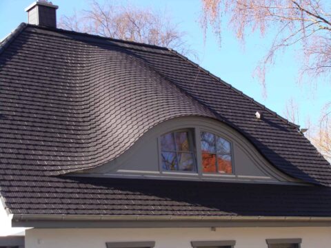 Fledermausgaube mit Biberschwanzziegel-Eindeckung – Referenz 16